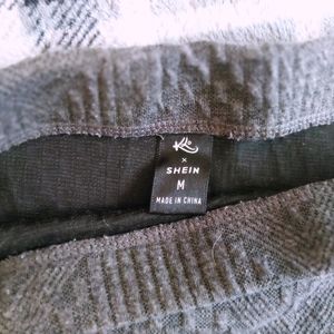 Grey mini skirt w cut out corner